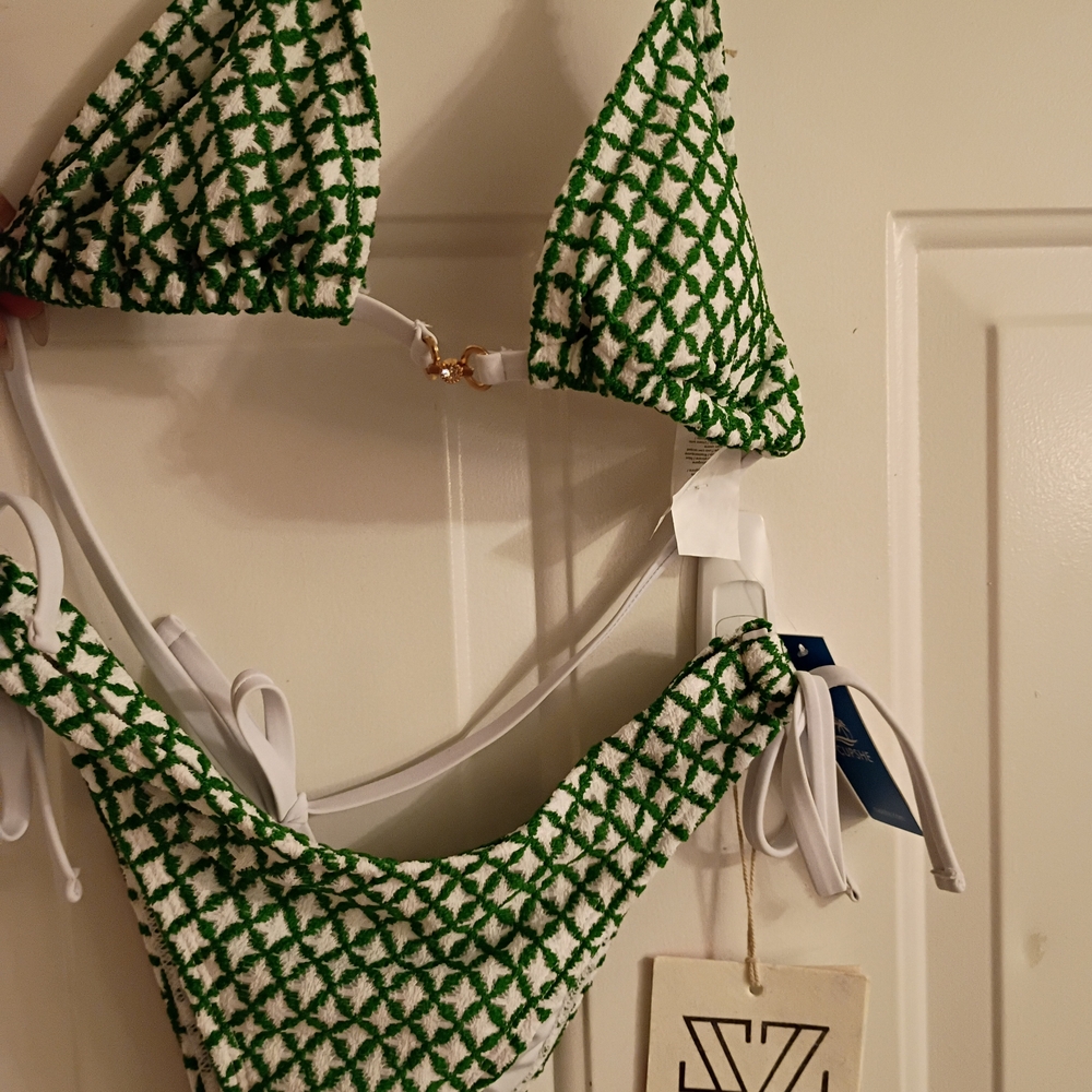 Cupshe Green and White Bikini